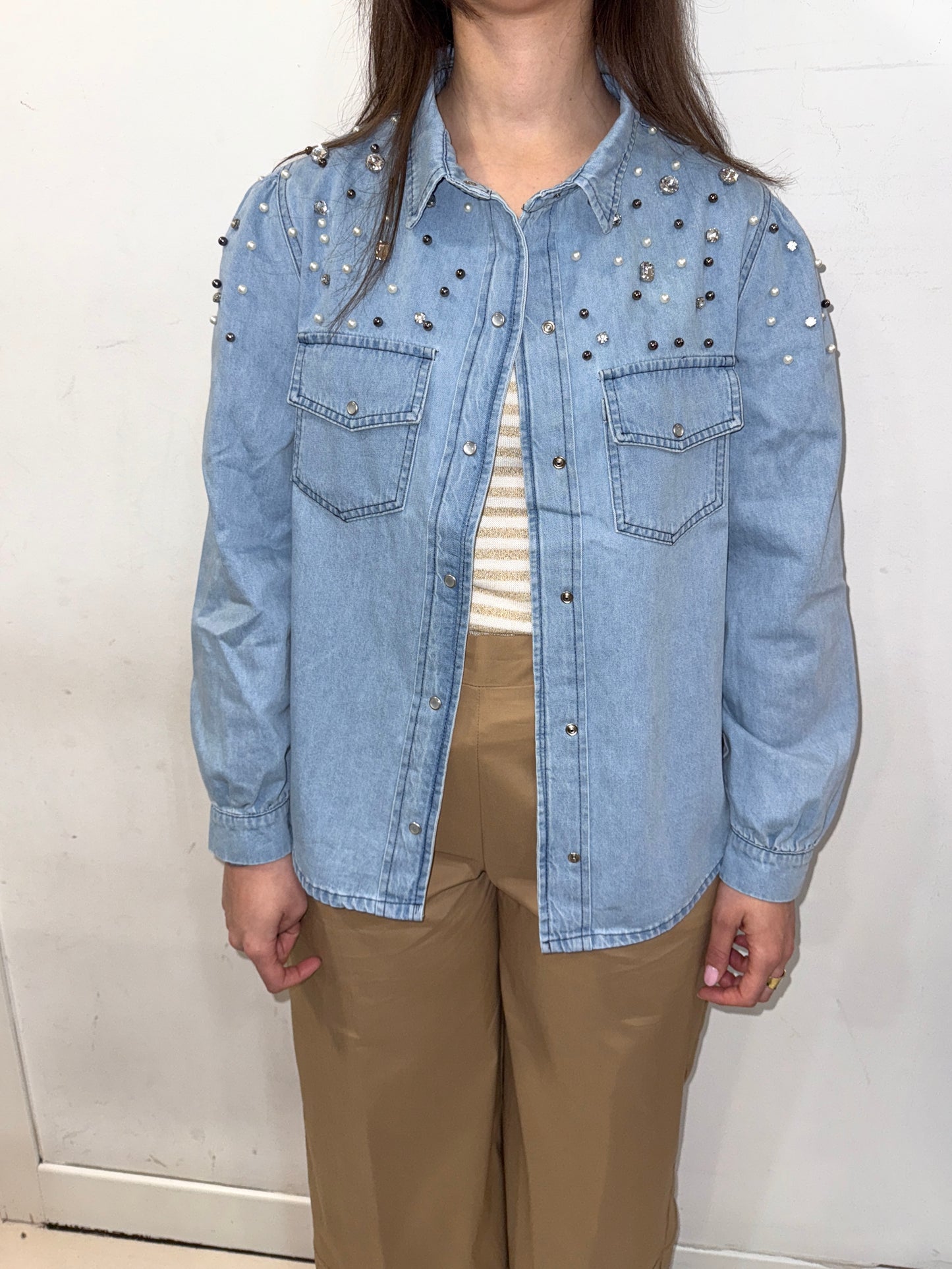Camicia in denim con pietre e perle MORE